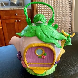 Disney’s Tinkerbell toy set & DVD